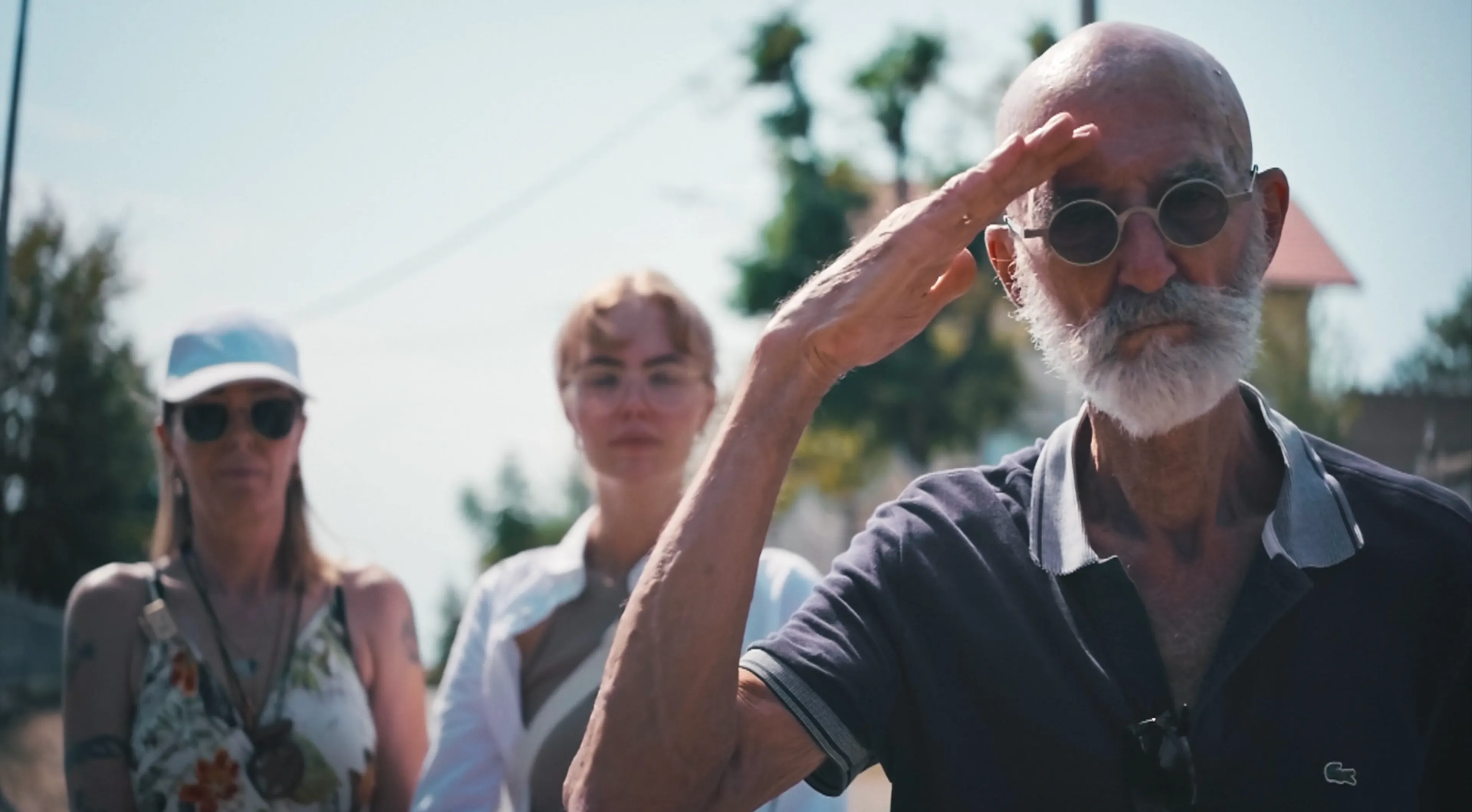 Wat zijn 'terugkeerreizen' en waarom worden ze georganiseerd?