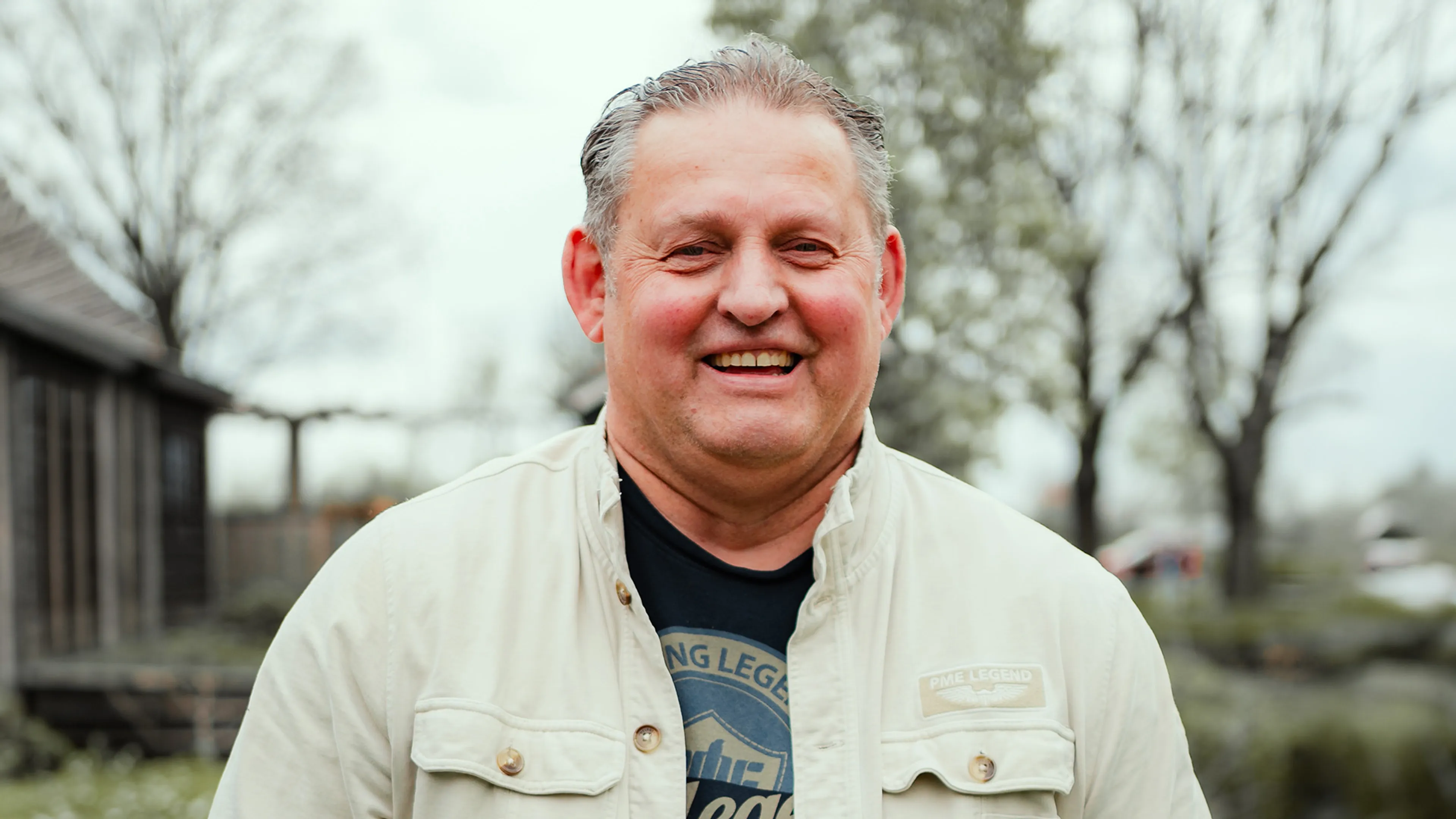 Marco van Veldhuizen: "Ik zie God tussen de papieren"