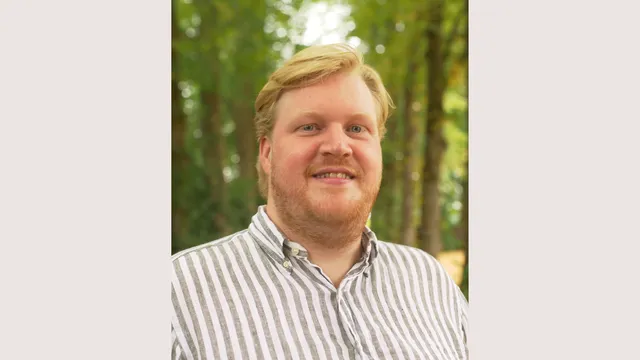 Guido van Dijk is de nieuwe presentator van EO-podcast De Spindoctors. Hij neemt het stokje over van Tijs van den Brink.