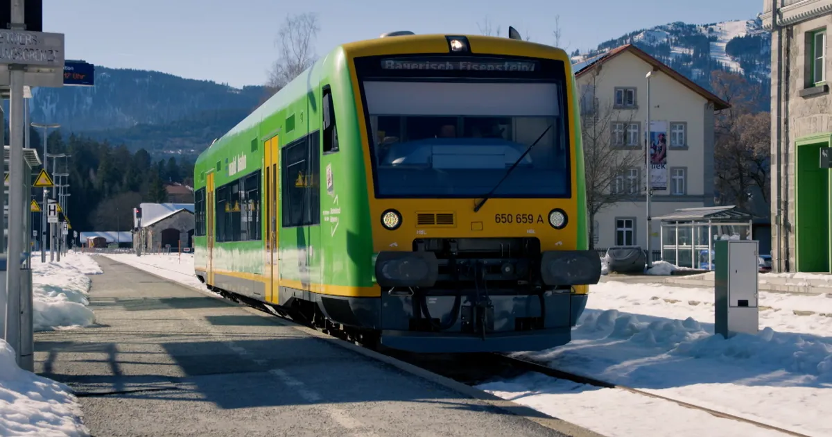 Rail Away door winterse wouden: van mistig Donaudal naar een grensstation met geschiedenis