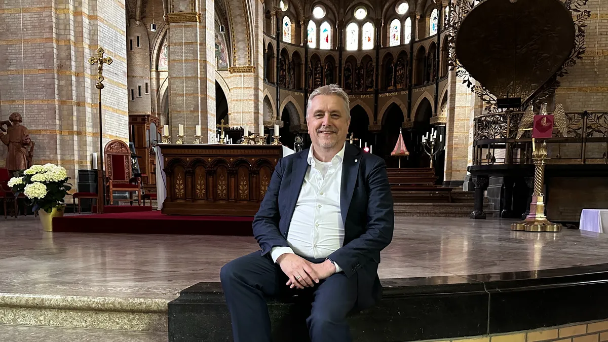 Patrick luisterde 15 'Dit is de Bijbel'-aflevering na elkaar - EO