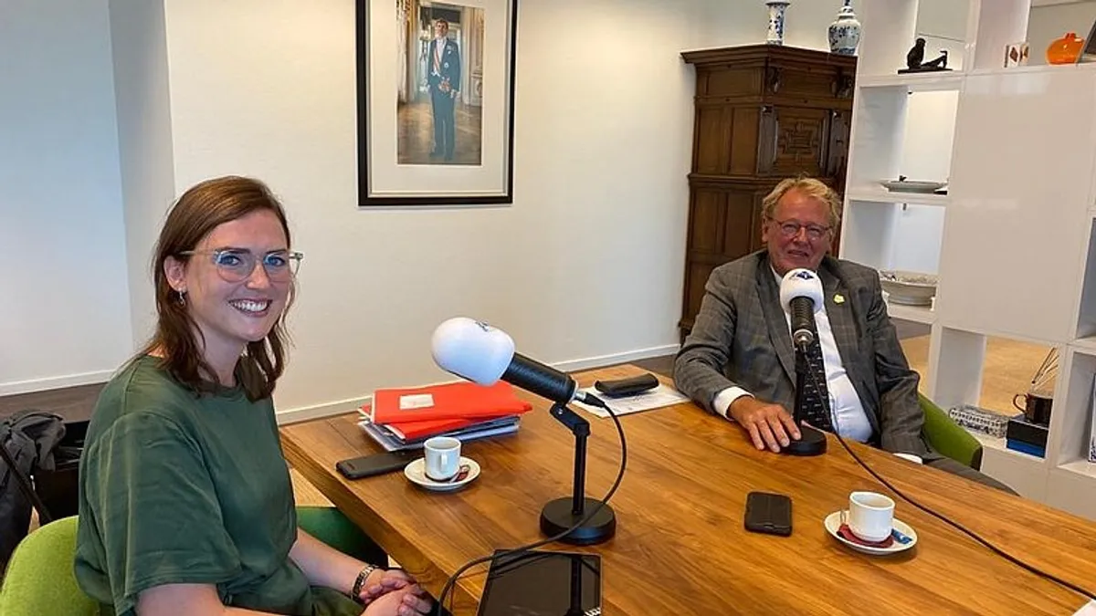Podcast Blauw Bloed aflevering 5 met de commissaris van de koning Jaap