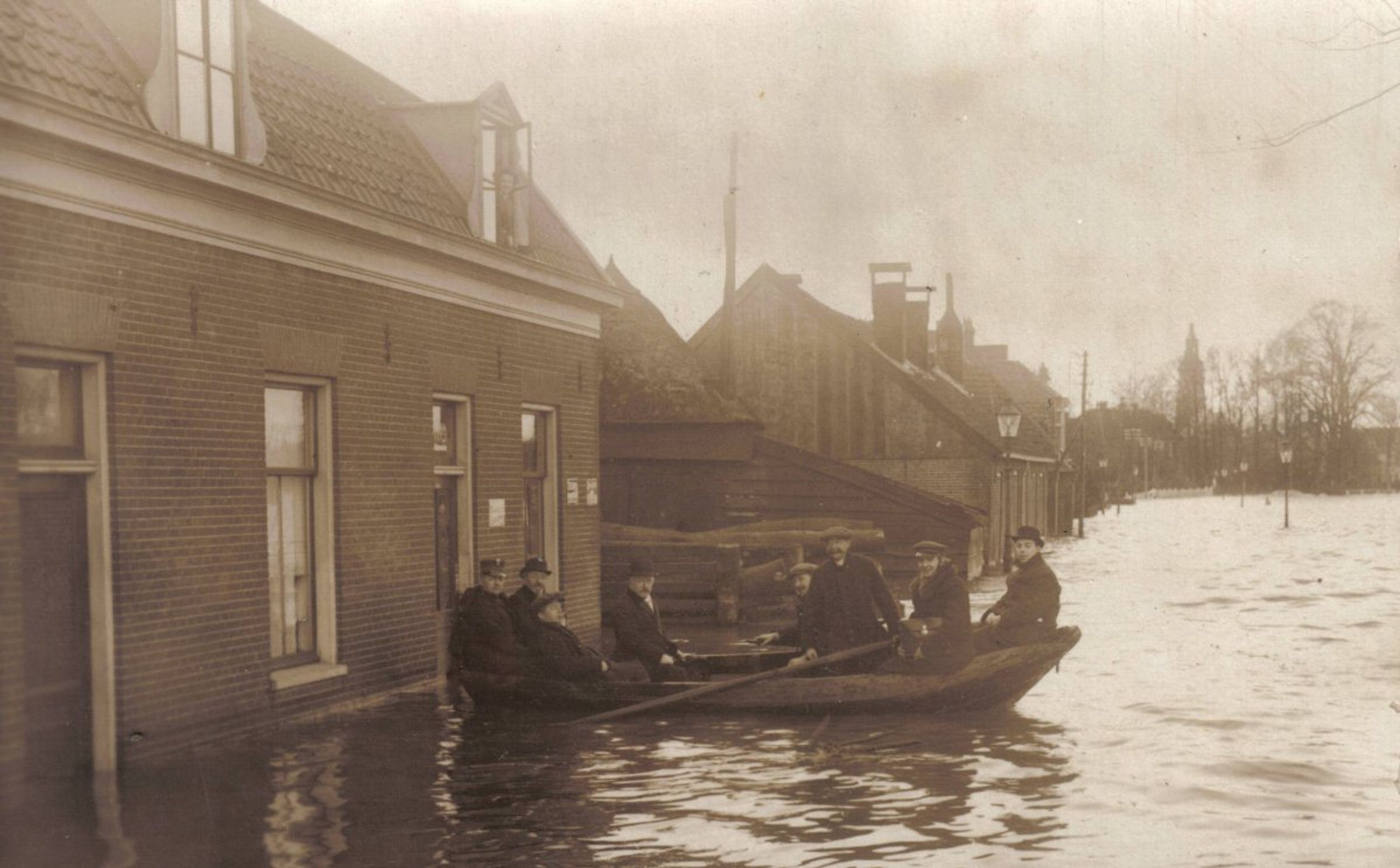 8- Nijkerk Spoorstraat_1916