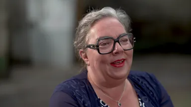 Dineke maakte een wonder mee: 'Ik kan na 14 jaar weer lopen'