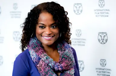 Izaline Calister: ‘Mijn vader begon weer te zingen toen mijn nieuwe moeder in zijn leven kwam’