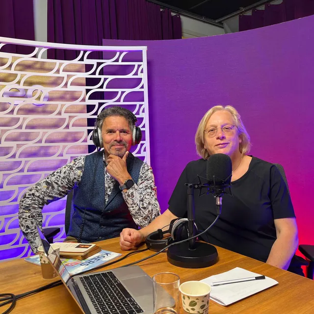 In de podcast Het Ene Moment gaat Elsbeth Gruteke in gesprek met uiteenlopende gasten over het bepalende ogenblik, dat ze gemaakt heeft tot de mens die ze nu zijn. Deze keer een gesprek met Wout Heslinga.