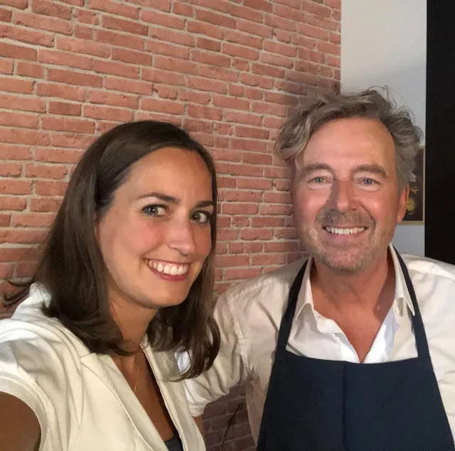 Bert van Leeuwen met directeur Stéphanie van Gerven.