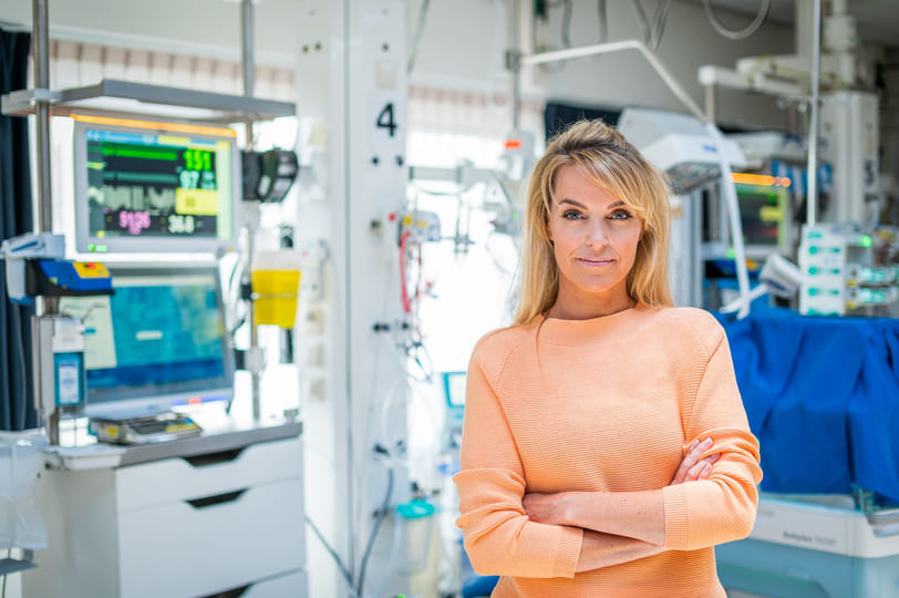 Presentator Anne-Mar meer dan trots op nominatie ‘Handen aan de couveuse’